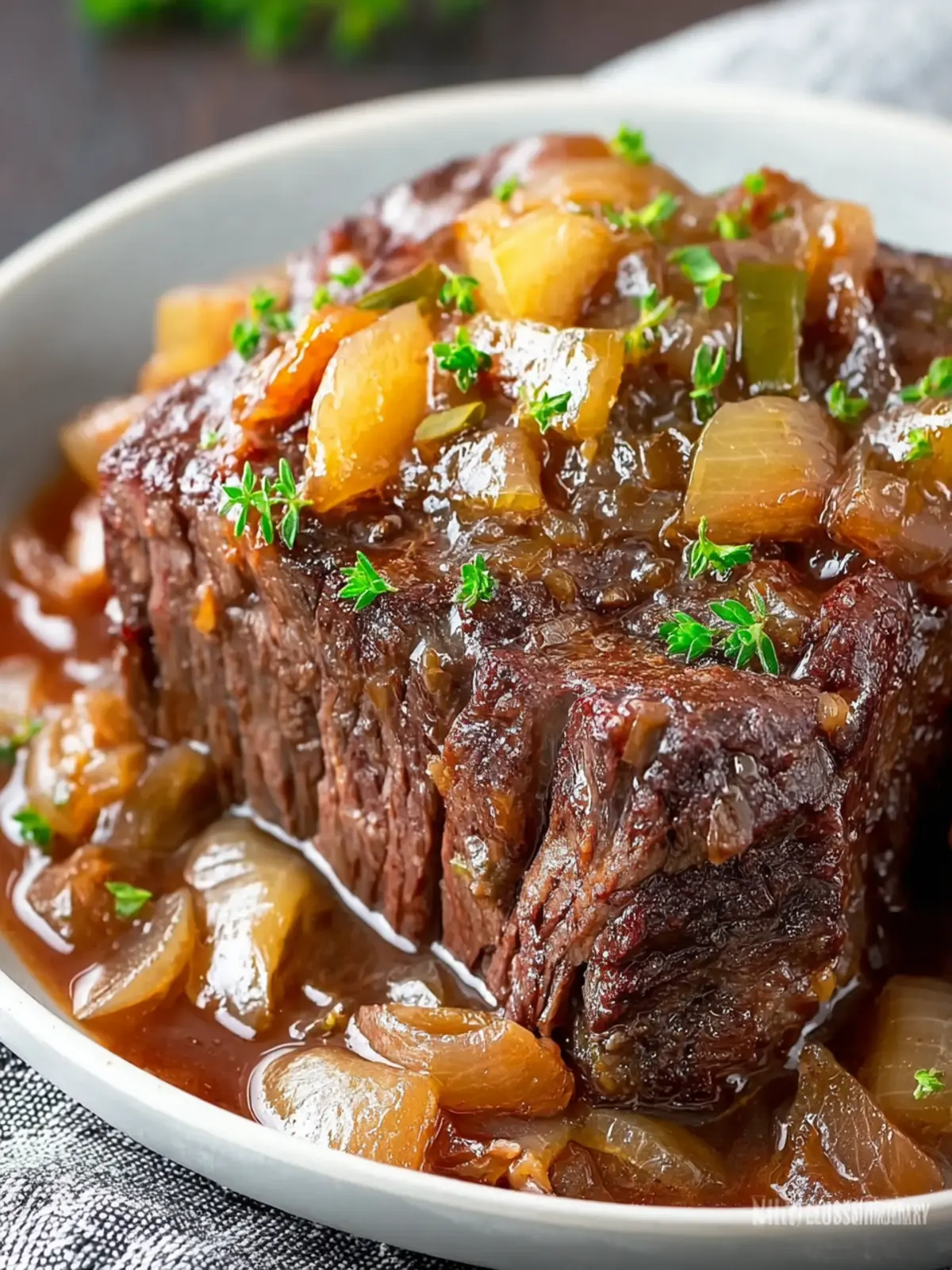 Instant Pot French Onion Roast: Juicy Comfort in Minutes 6 dbkaeeylwfgycqloce25