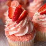 Strawberry Shortcake Crunch Cupcakes: A Delightful Treat! 3 Strawberry Shortcake Crunch Cupcakes